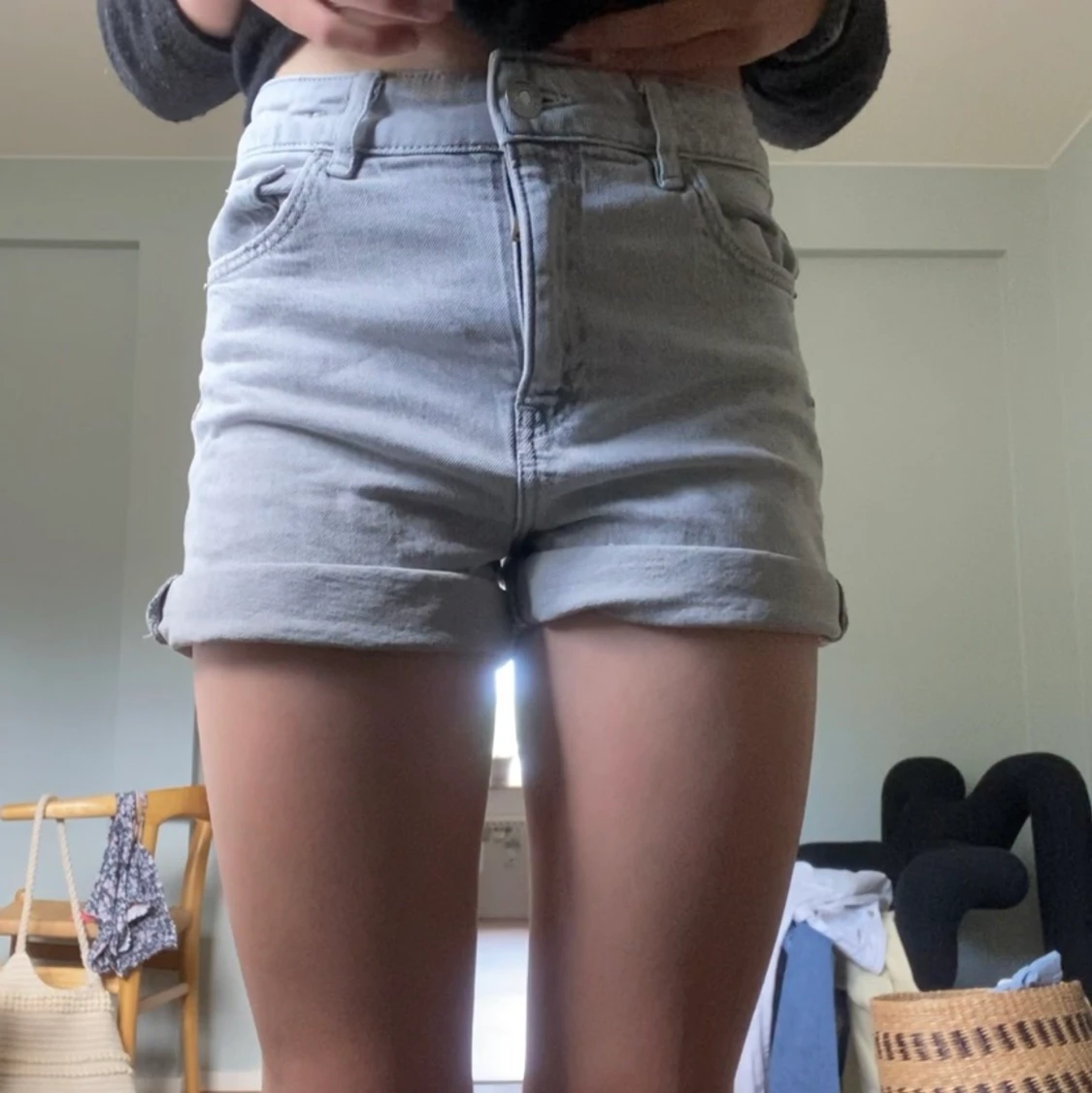 Gråa shorts