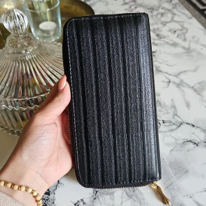 Plånbok - Fin plånbok med många kortfack. 