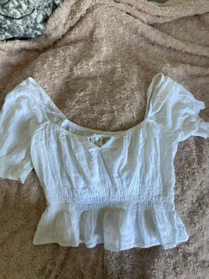 Vit topp - Fin och somrig topp