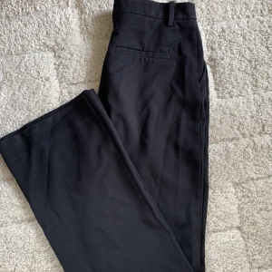 Kostymbyxor - Kostymbyxor, använda men i bra skick. Köparen står för frakt