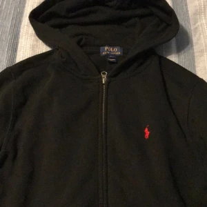 Ralph Lauren Zip up - Nyskick  Passar S-M  