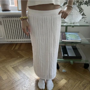 Lågmidjad kjol - Jättesöt lågmidjad långkjol från Lindex. Lånade bilder🤍