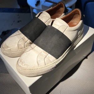 Givenchy sneakers - Använda givenchy sneakers UK 8 / EU 42