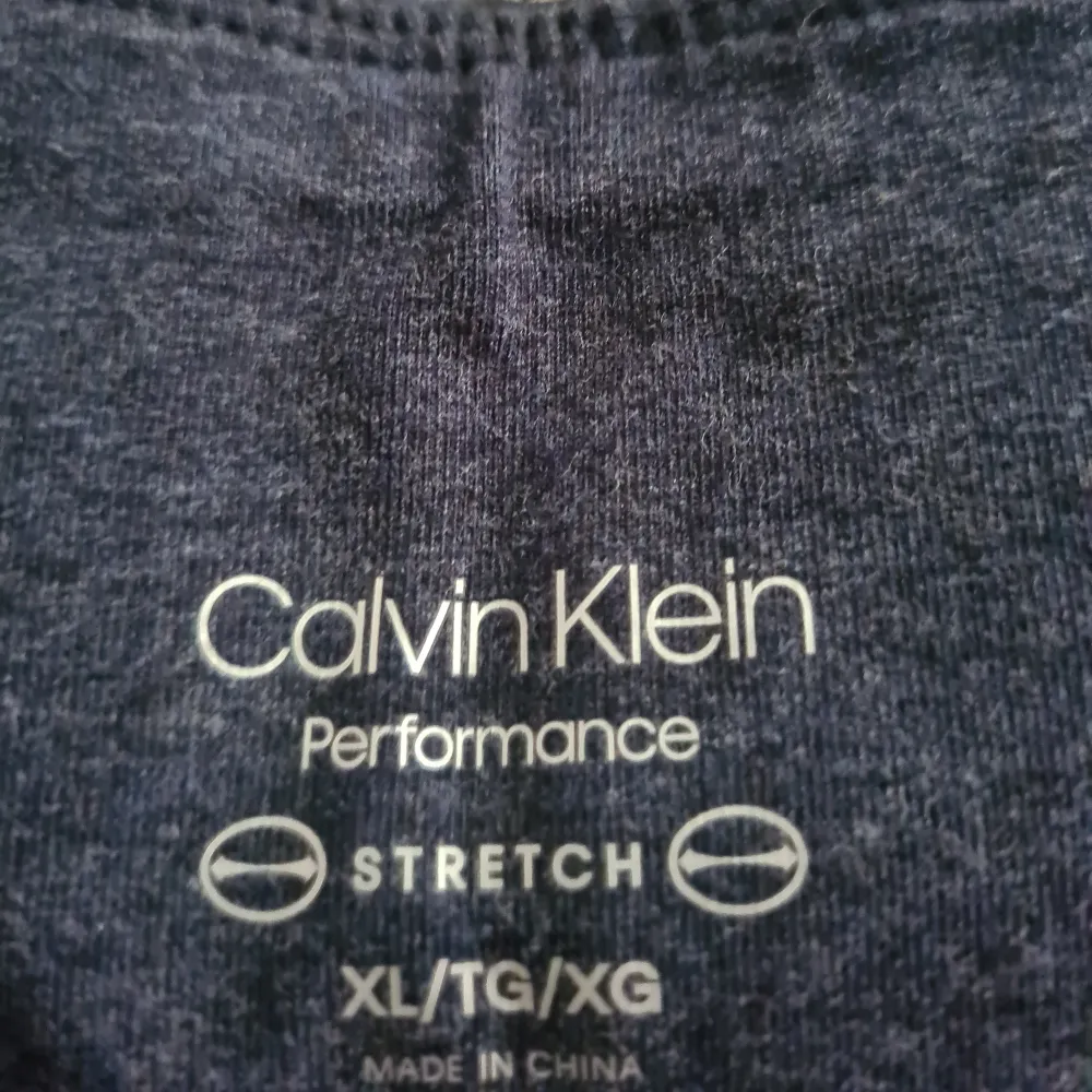 Nya Calvin Klein leggins strl XL ganska tjock tygg, stretch. Jeans & Byxor.