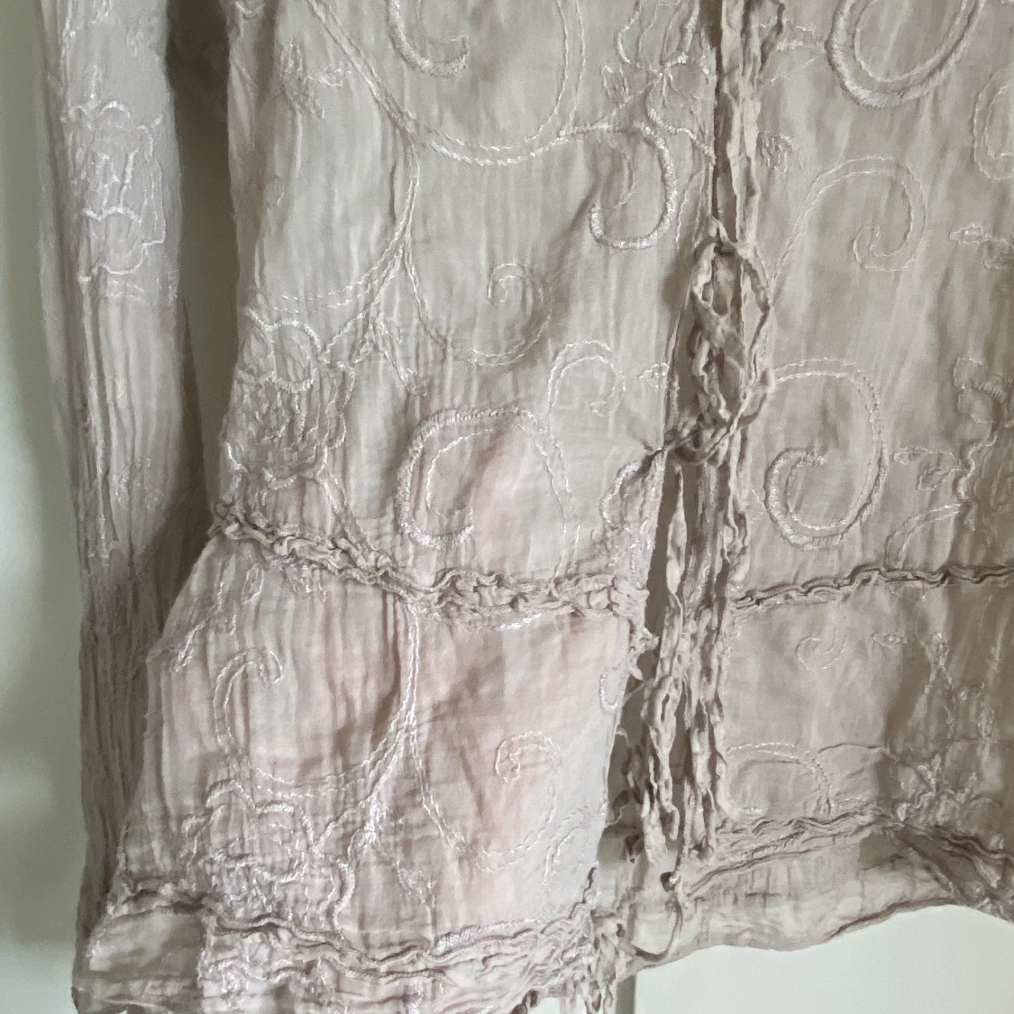 Tunn y2k tröja med snören - 91