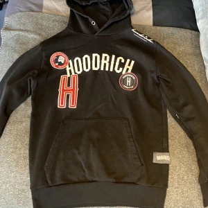 HOODRICH HOODIE - Hoodrich, väldigt bra skick. Nypris 900kr. 