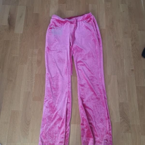 Shein mjukisbyxor hot pink - Size M nästan oanvänd 