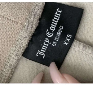 Juicy byxor - Nästan aldrig använda och alla diamanter sitter kvar