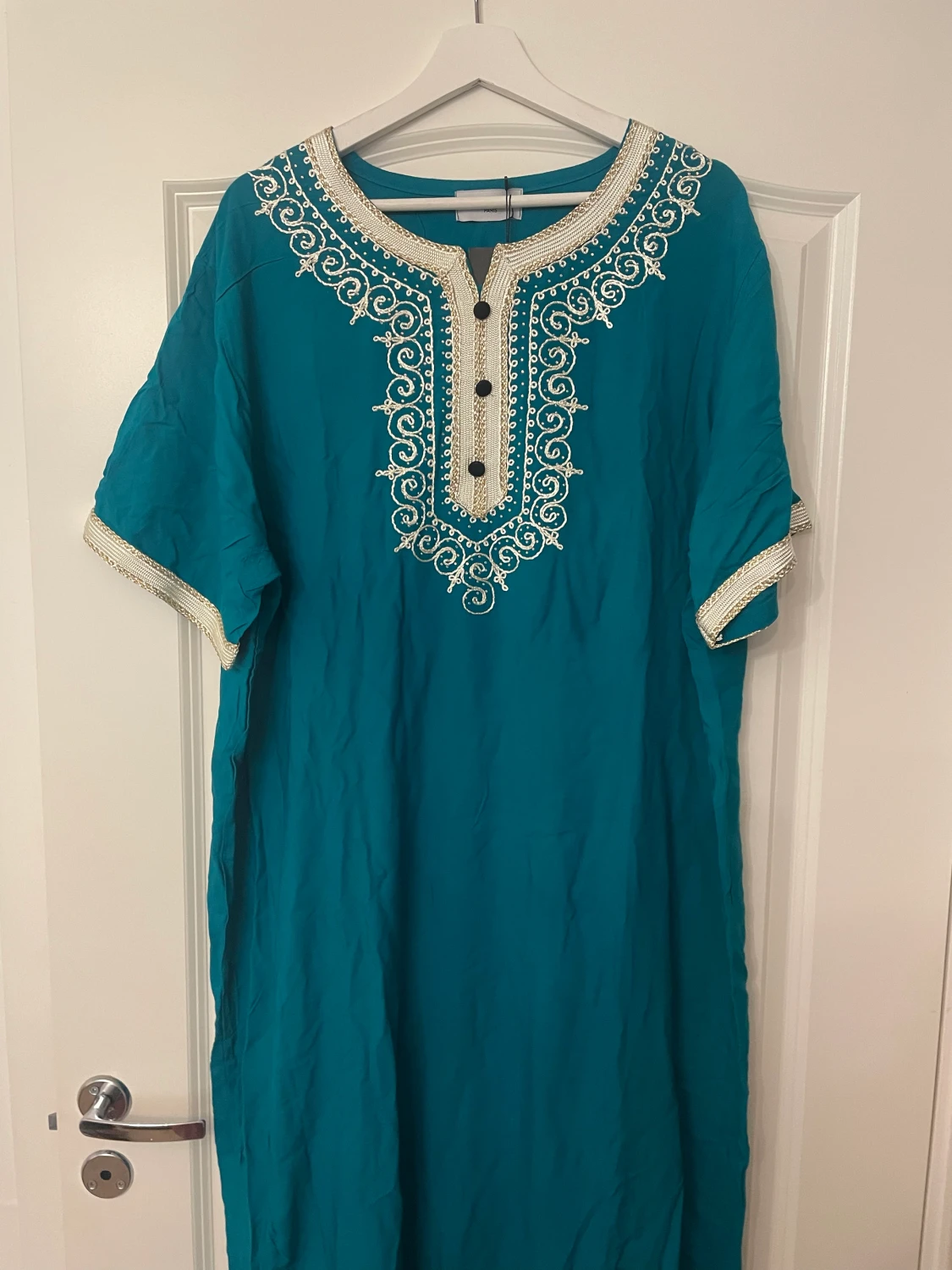 Gandoura, dishdasha,jebba