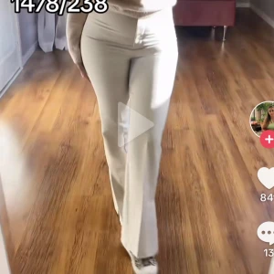 Kostymbyxor - !!!Lånade bilder!!!  Säljer skitsnygga kostymbyxor från Zara då de inte kommer till användning. pris går att diskuteras vid snabb affär💞