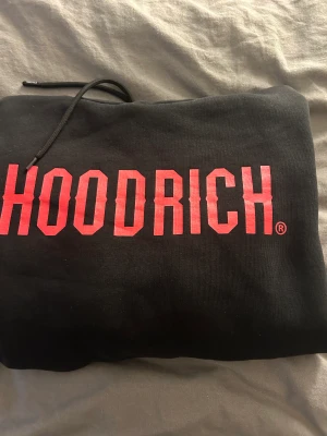 Hoodrich hoodie - 3 gånger har jag använt den prisen  kan vi diskutera om privat 