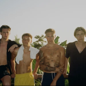 Hov1 biljett  - Hej! Säljer två biljetter till hov1 konserten den 14/9 i trädgården/Göteborg 19:30 då vi tyvärr inte kan gå längre 😩❤️ pris kan diskuteras vid snabb affär, biljetterna säljs för 600 styck då dom ör slutsålda på hemsidan❤️❤️