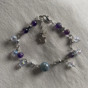 Ametist armband - Gulligt handgjort armband. Skriv för frågor. Tryck inte på ”köp nu” direkt. Skriv till mig istället :D