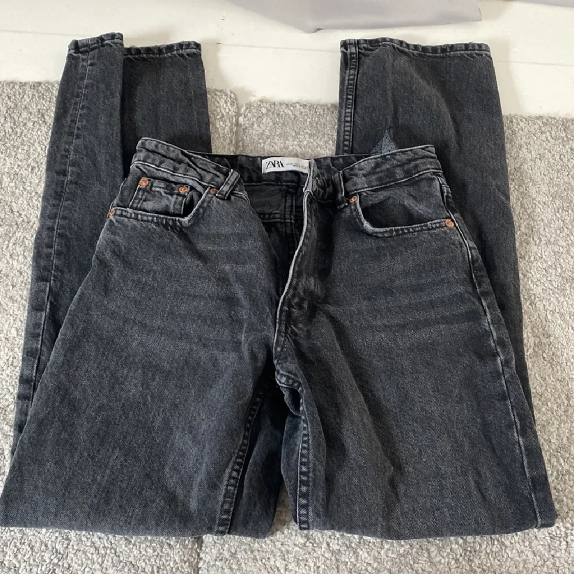Zara jeans