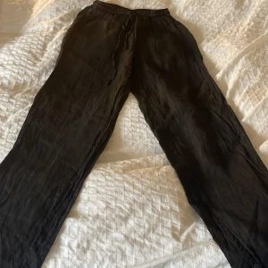 Linne byxor🖤 - Jätte fina linnebyxor med fickor skriv för mer information 🖤