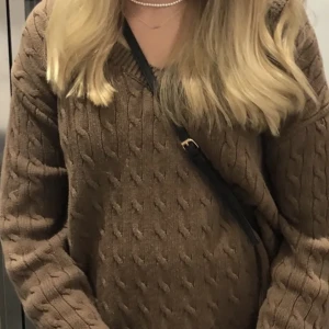 Stickad oversized  - Brun fin stickad tröja 