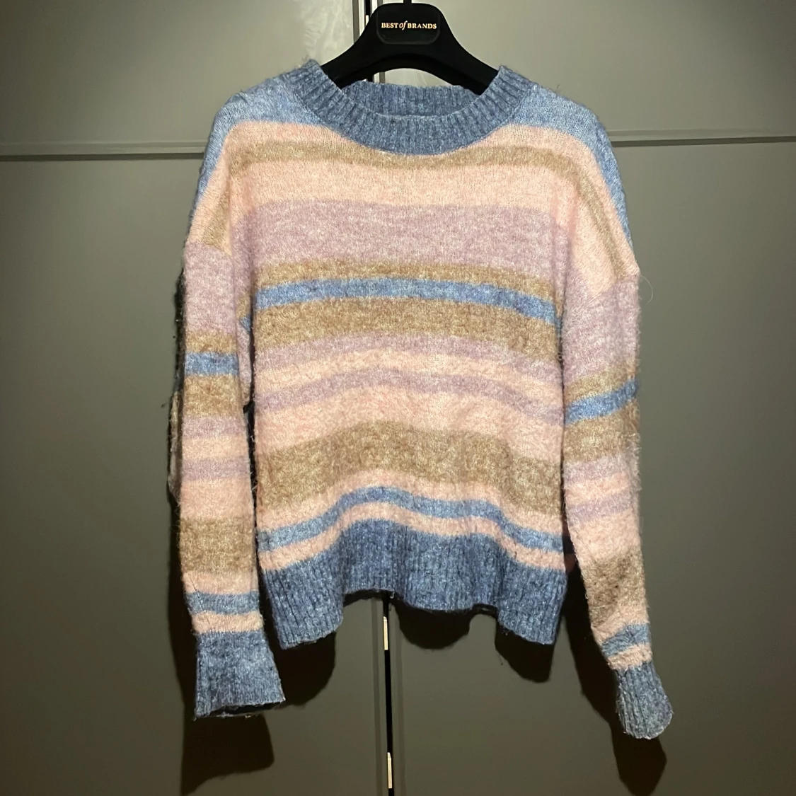 Randig stickad tröja i ull - 90