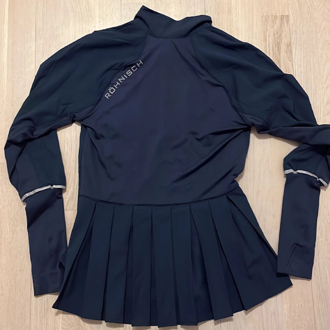 Träningsjacka oanvänd - 90