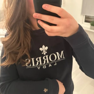 Morris tröja  - Kommer inte till användning, mycket fin tröja och är i bra skick.💫