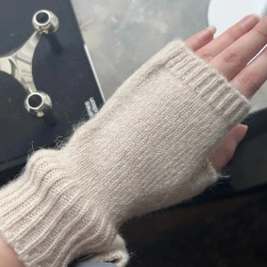 Beigea torgvantar  - Oanvända 