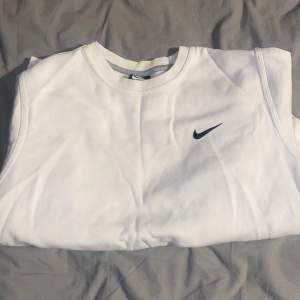 Retro Nike sweatshirt