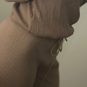 Beige Sett - Ribbad sett  Storlek S 