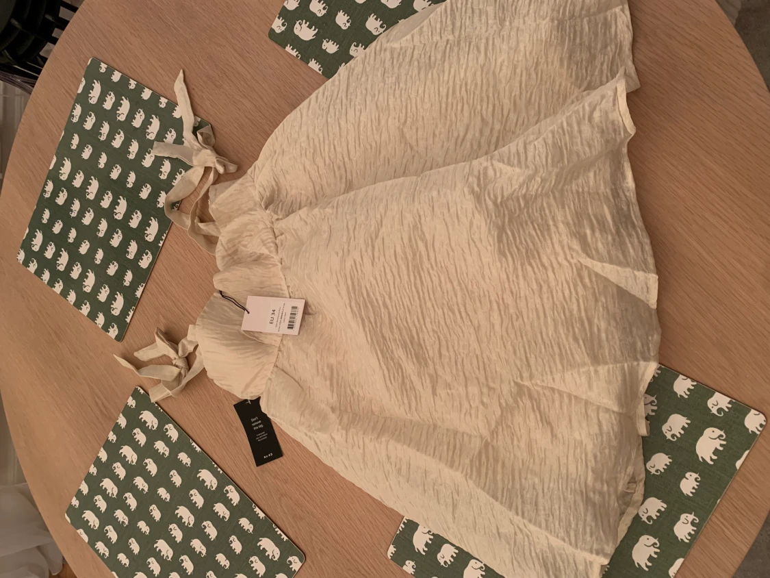 Lojsan Wallin Volangklänning  - 90