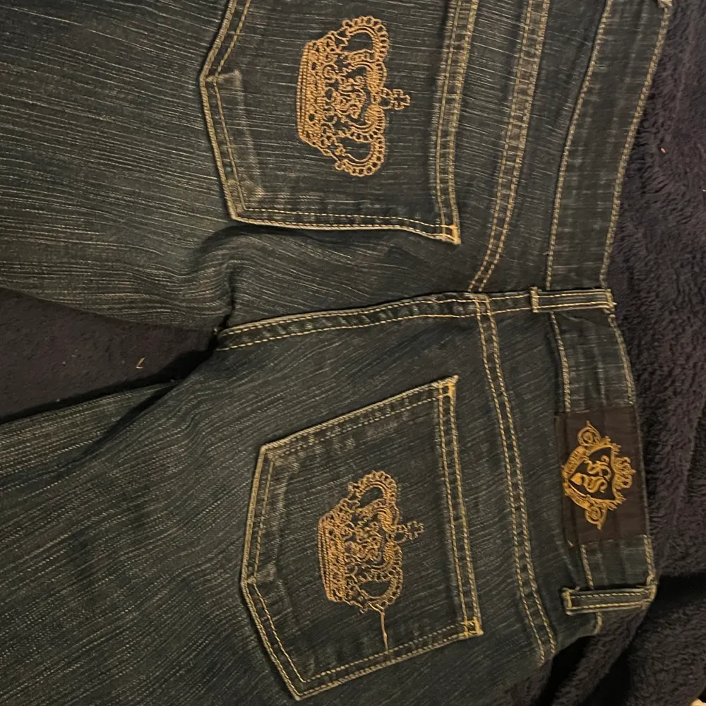 snygga jeans som använts två gånger. Jeans & Byxor.