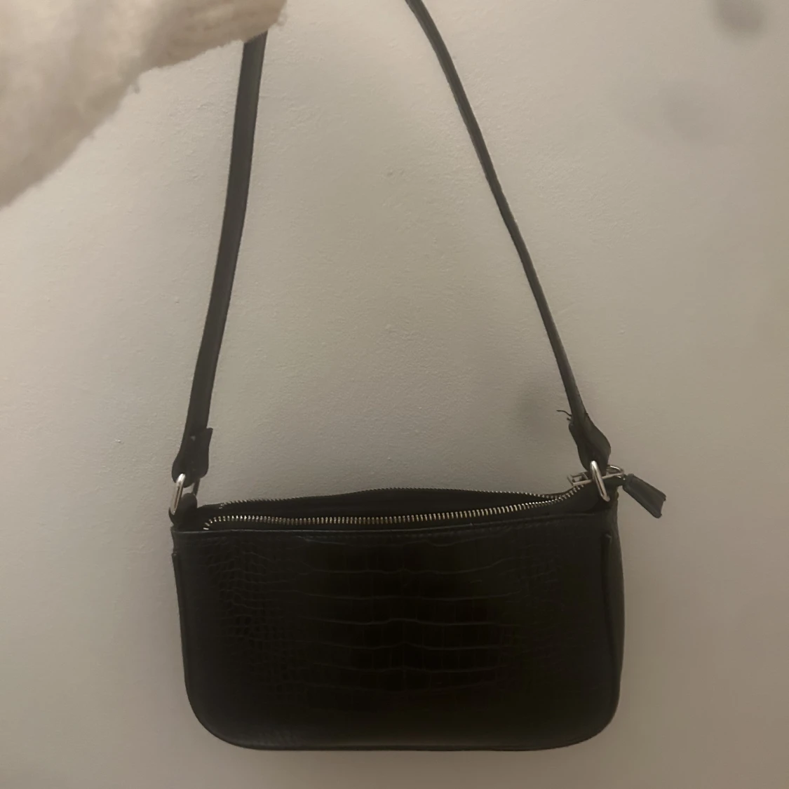 Svart axelremsväska💕