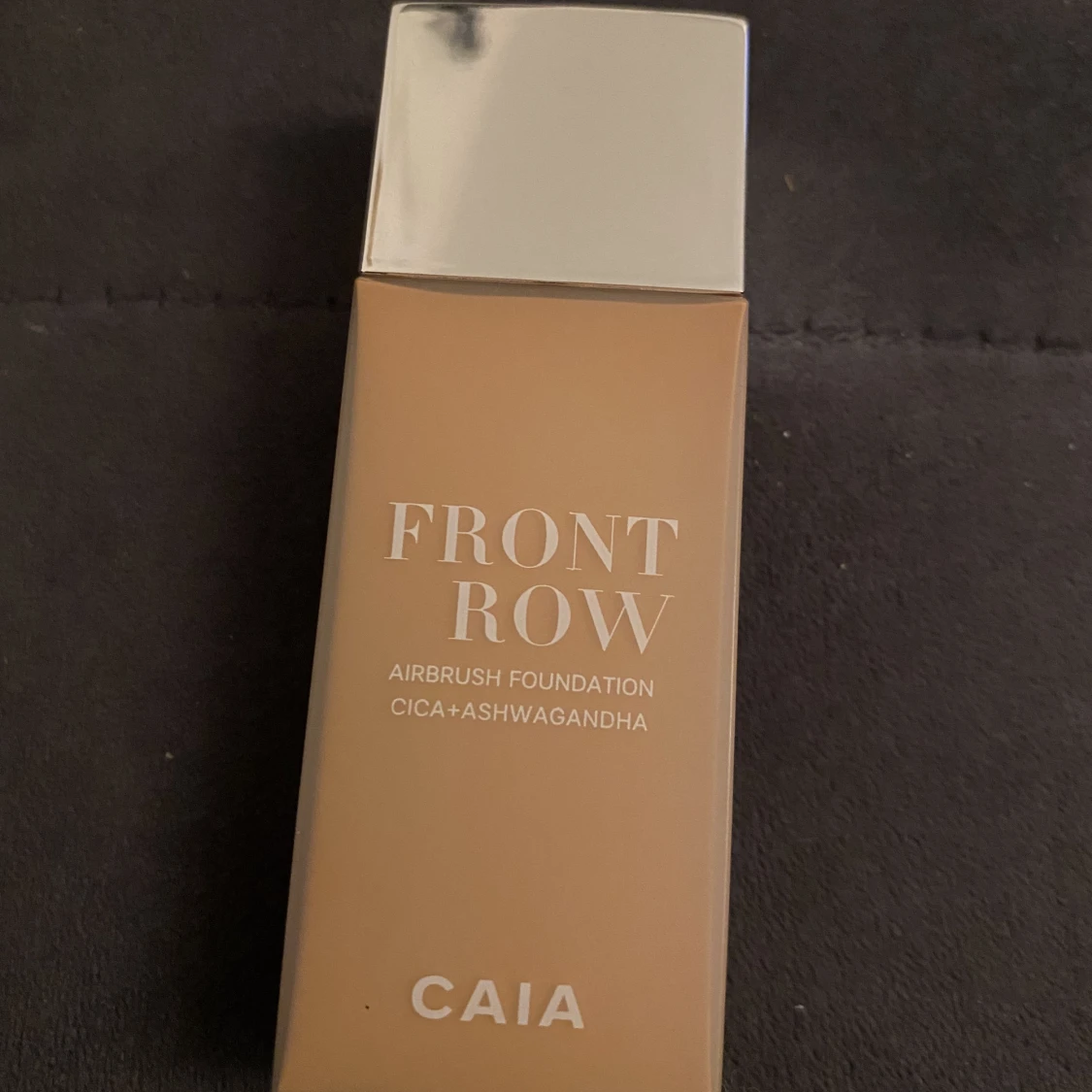 Caia front row foundation  - 90
