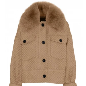 Meotine jacka  - Väljer att sälja min meotine jacka nu eftersom den inte kommer till användning på samma sätt. Kontakta för fler frågor! 