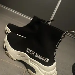Steven Madde skor  fint skick kommer att tvättas inför köp