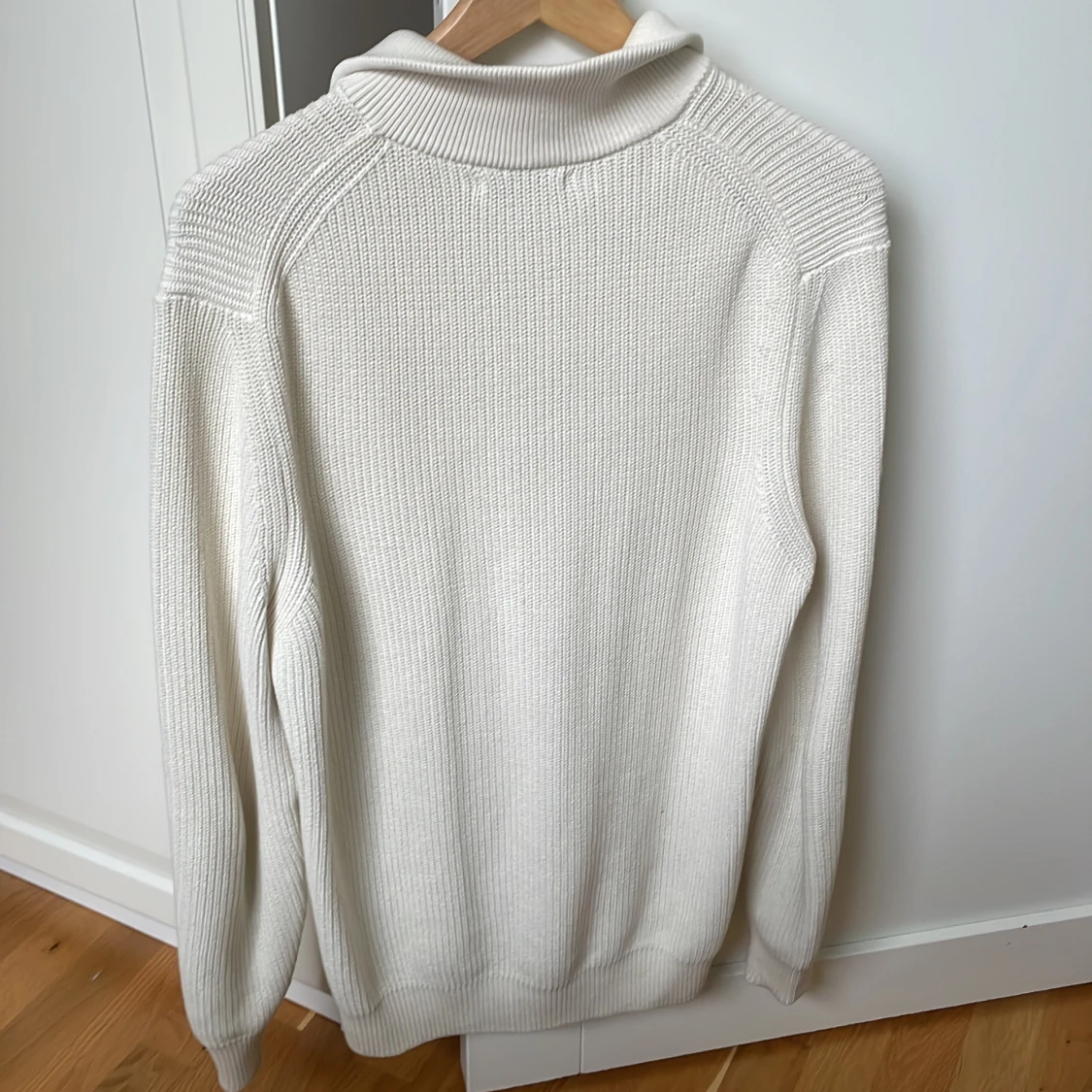 Zara pärlstickad tröja - 91