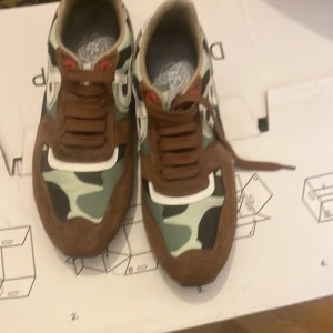 OPP sneakers - Knappt använda