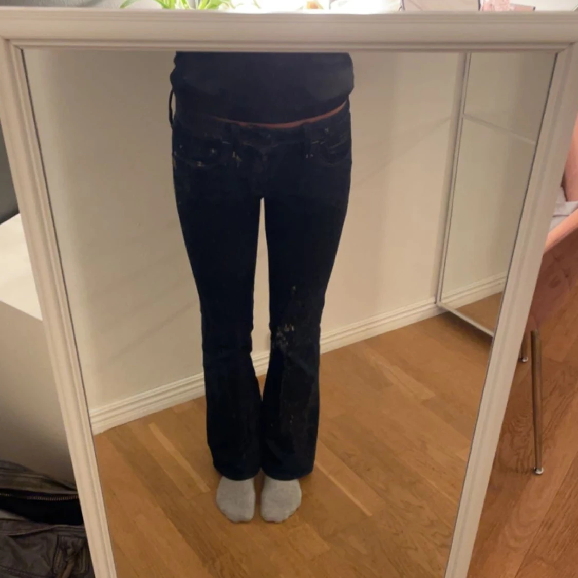 Långmidjade bootcut jeans 