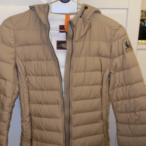 Parajumper dunjacka - Helt ny parajumper dunjacka storlek XS