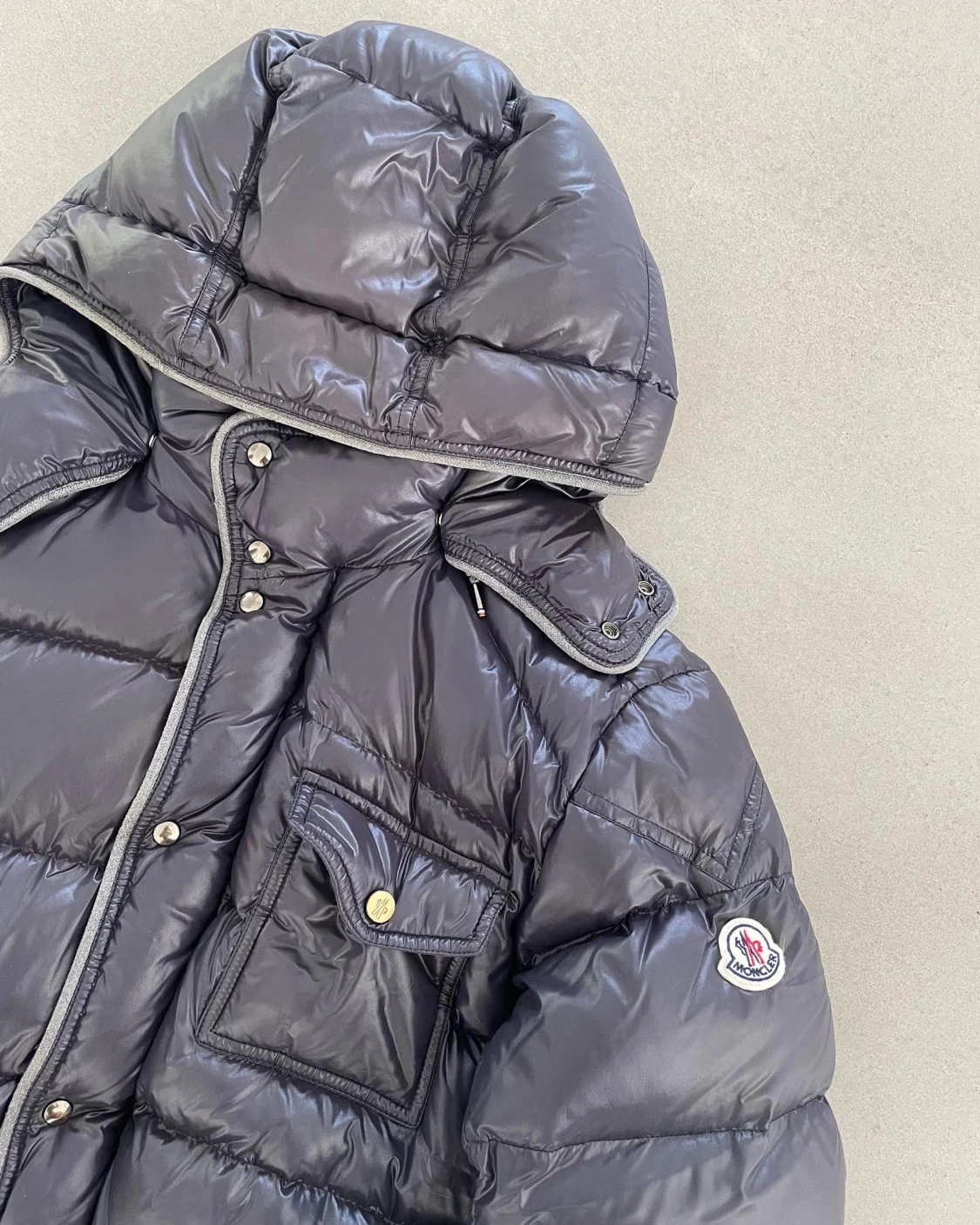 Moncler Barrome Size 4 - 90