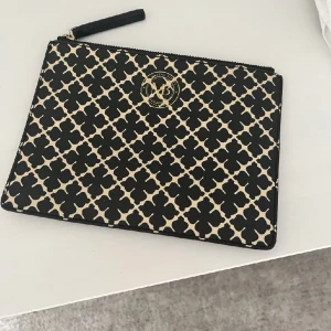 By Marlene Birger  - Säljer min fina Marlene Birger ’’väska’’ den är så rymlig och fin, inga skador!!