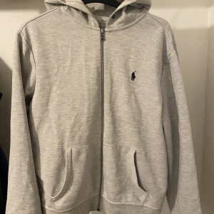 Polo Tröja  - Storlek M passar även S 