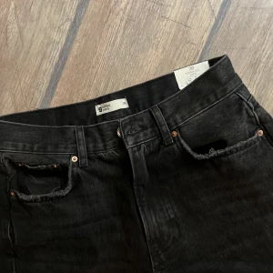 Jeans Gina Tricot - Jeans från Gina Tricot, oanvända. Storlek 38 