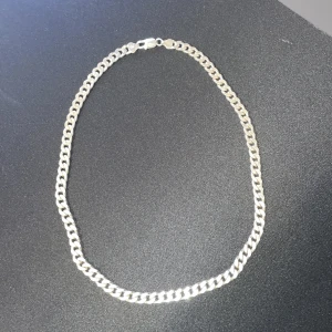 Silver kedja äkta - Silver kedja till säljes 50cm lång 6mm bred äkta silver 