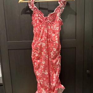 Klänning - Oanvänd 