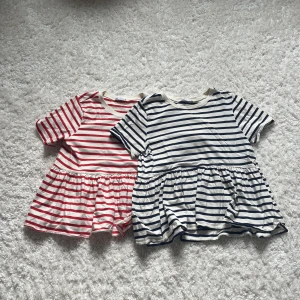 Zara t-shirt - Jag säljer mina snygga zara t-shirtar som tyvärr inte kommer till användning längre. Minimalt använda och super snygga. En t-shirt för 50 kr båda för 80 kr. Skriv provat för fler bilder o info.