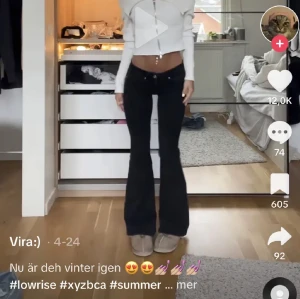 Only coral jeans - Slutsålda only jeans ”only coral ankle slit” svarta i storlek 27 W 36 L. De är helt nya med lappen kvar💕 