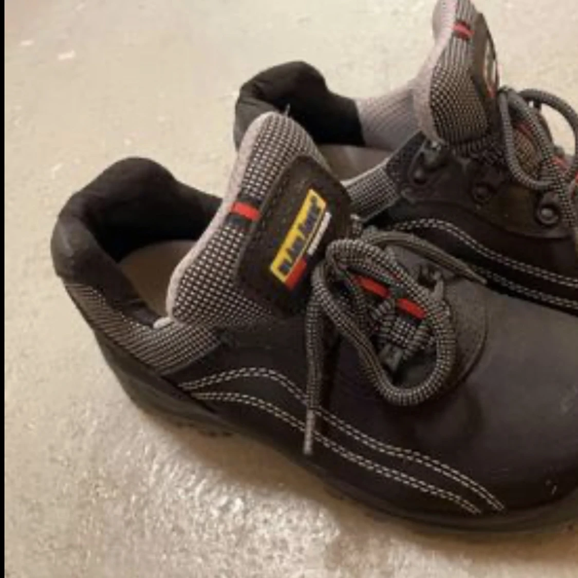 Skyddskor blåkläder 