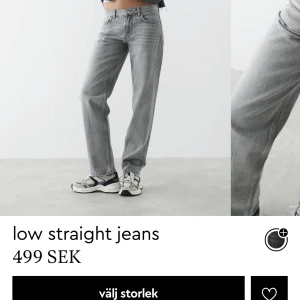 Ljusgrå jeans från Gina Tricot - Jeans från Gina Tricot i ljusgrå. I modellen Low straight jeans. Fina men lite för långa på mig som är 163 ungefär.