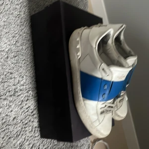 Valentino skor  - Hej säljer nu mina Valentino skor för att dom har blivit för små.