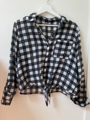 Sommarblus - Så fin på sommaren