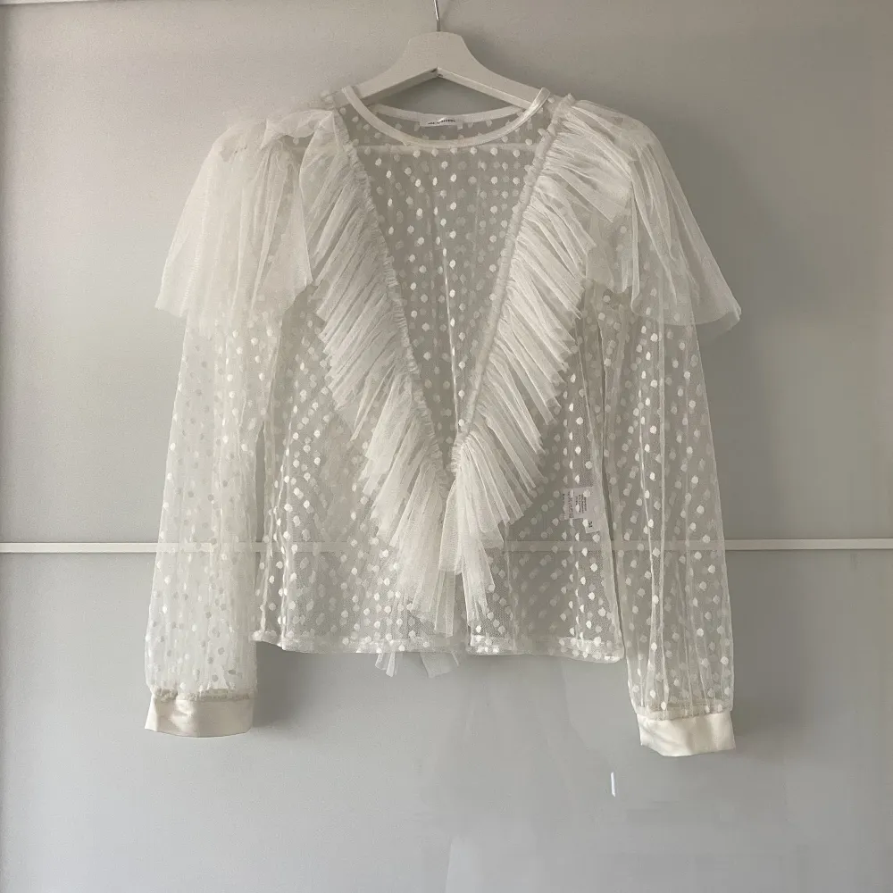 Ida Sjöstedt top size 34 it is good for size xs-s be good too.. Toppar.