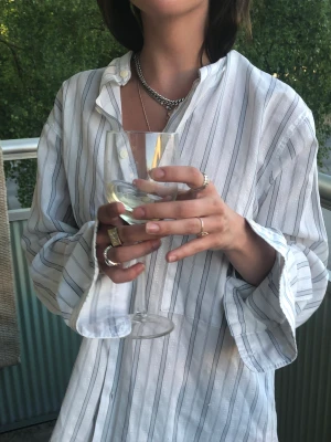 Skjorta - Oversized tunn sommarskjorta